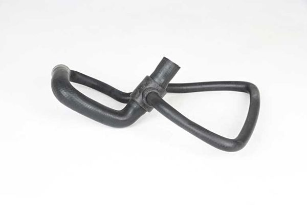 BSG 65-700-455 | Radyatör Hortumu Alt Çıkıs ABS Lı