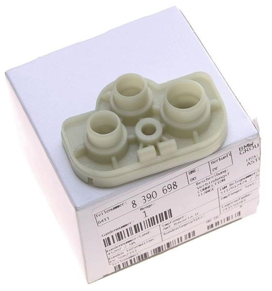 BMW 64118390698 | Kalorifer Bağlantı Flanşı BMW E36