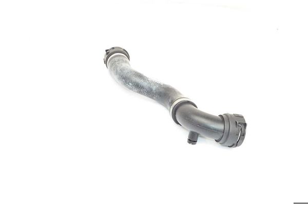 BSG 15-720-082 | Radyatör Hortumu Üst