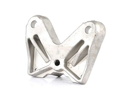 BSG 30-700-067 | Şanzıman Takoz Bağlantı Braketı