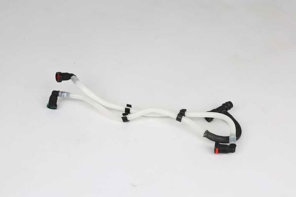 BSG 75-725-004 | Yakıt Borusu  Megane II 1.5 DCI 03-