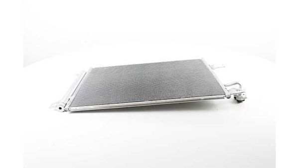 BSG 90-525-025 | Klima Radyatörü 8Fc351343131 (668X451x16 mm)