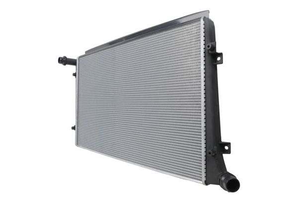 HELLA 8MK 366 301-071 | Su Radyatörü (VW Caddy 04-11 Golf 06-09 Passat 06-11 Audi A3 04-13)