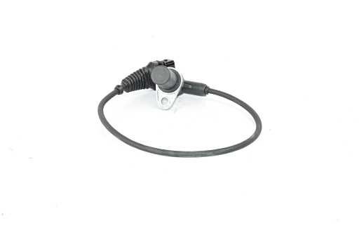 BSG 15-840-020 | Eksantrik Devir Sensörü  E34-E36-E38-E39 M50-M52 93-97