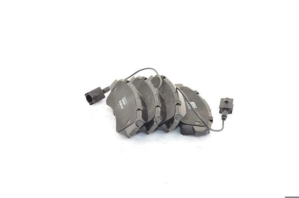 BSG 25-200-001 | Fren Balatası Arka Çıft Fişli