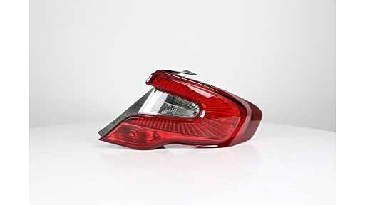 BSG 25-805-012 | Stop Lambası Sağ Dıs Duysuz (Sedan)