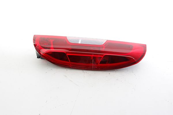 BSG 25-805-024 | Stop Lambası Sağ Tek Kapak