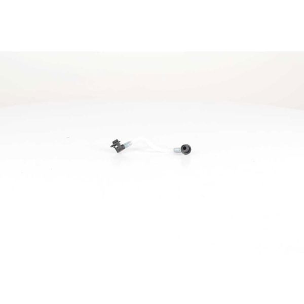 BSG 60-725-009 | Yakıt Hortumu  124-210 605 1996-1999