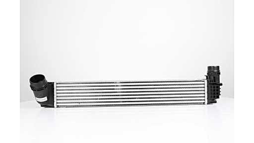 BSG 75-535-003 | Turbo Radyatörü Intercooler 655 X 104.8 X 76