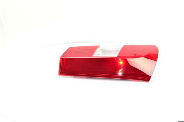 BSG 75-805-022 | Stop Lambası Sol Duysuz