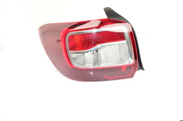 BSG 75-805-026 | Stop Lambası Sol Duysuz (Füme)