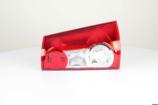 BSG 75-805-043 | Stop Lambası Sağ