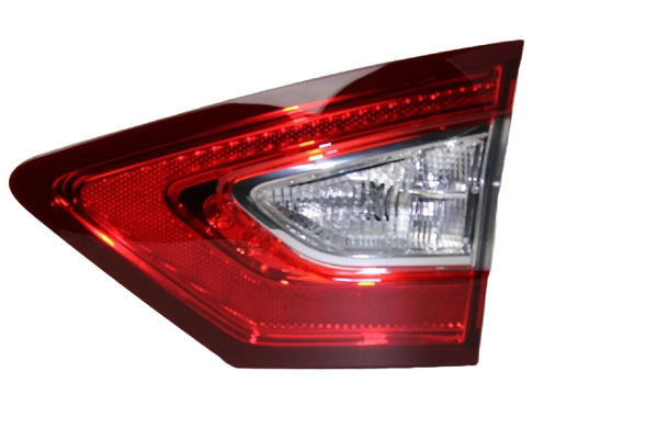 Ford Mondeo 2014 Model Sonrası Arka Sağ İç Stop Lambası Ford Otosan