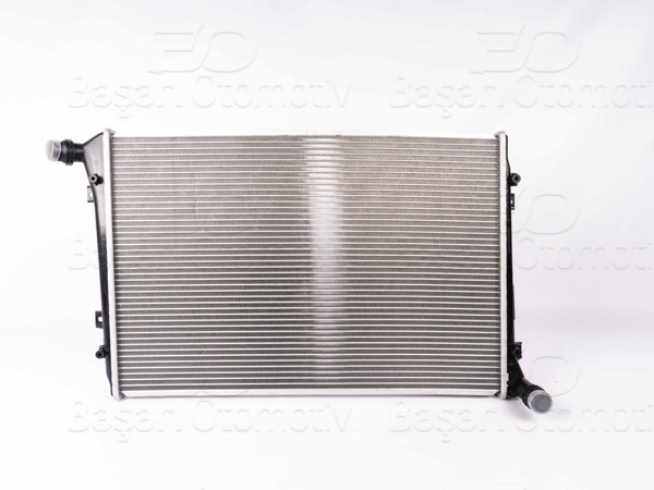 WISCO 1113377-00 | Su Radyatörü Brazing Mt-At 650X452x26 mm VW Passat Golf5 Touran Audi A3 8P Altea Leon Octavia Superb 1.9 TDI. 2.0 TDI 04-10