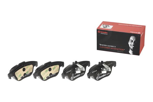 BREMBO P50068 | Fren Balatası Arka Mercedes W204 S204 X204 C207 A207 07-17