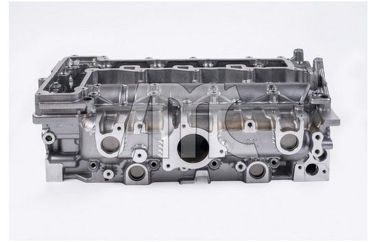 AMC 908497K | Silindir Kapağı Ford Kuga II 14 > Mondeo V 14 > Focus III 11 > 17 S-Max 14 > 2.0 TDCI Aircross-Ds4-Ds5-Jumpy IV 2.0 HDI Dw10 3008 I-II-308 II-5008 I-II-508 I-II-Boxer III Expert IV-C4 II Subapsız