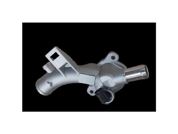 AKD OP143139 | Termostat Gövdesi (Metal) Corsa D Corsa E Astra J Meriva B A14xer