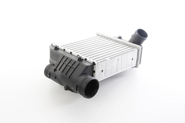BSG 11-535-004 | Turbo Radyatörü Sol / 8Ml 376 988-024 ( 205X195x62 ) A6 Bsg-Bpp-Asb-Bmk-Bng-Canb-Cdyb 2,7  TDI-3,0  TDI 05-11